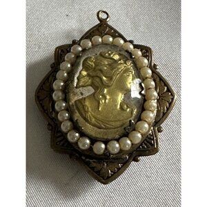 Antique Victorian Gold Filled Cameo Locket W/ Pearl N6